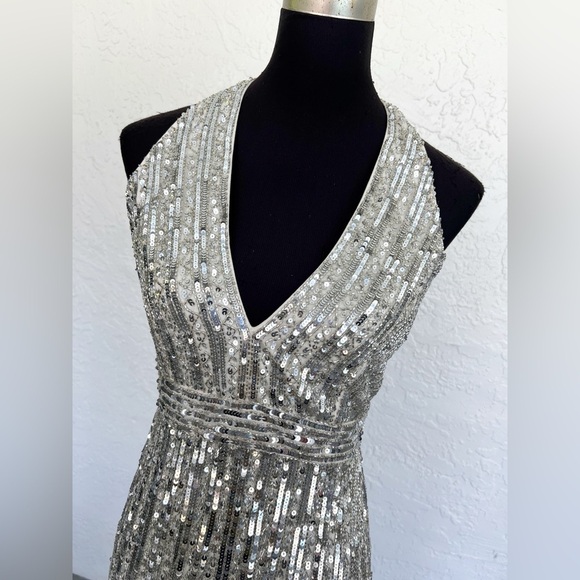 Mac Duggal Silver Sequin Beaded Formal Evening Gown Silver 5759 Womens 4 - Picture 4 of 10
